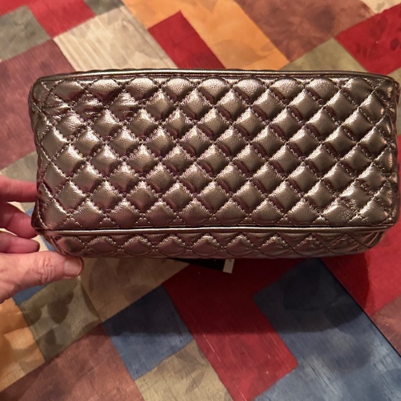 PurseN Metallic Quilted Travel Case - Picture 3 of 5
